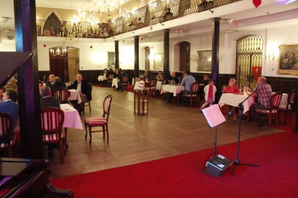 Aparthotel Zamek Gostynin Exteriér fotografie